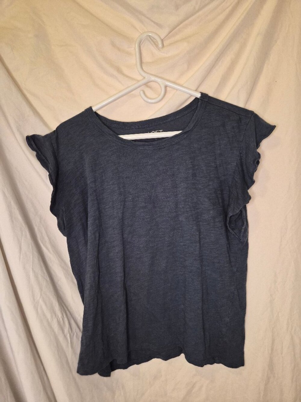 Loft Dark Grey Light Black Ruffle Cap Sleeve Size Large EUC